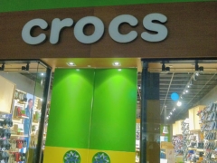 Crocs.04.jpg